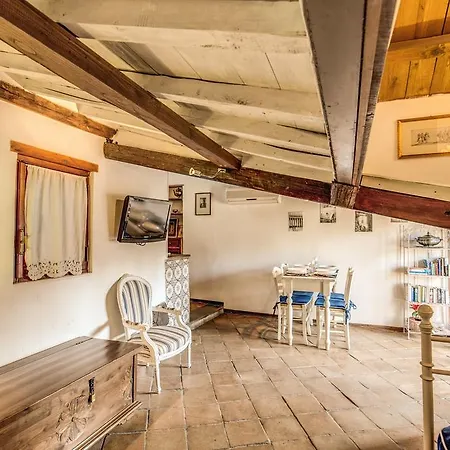 Lovely Terrace Ferienhaus